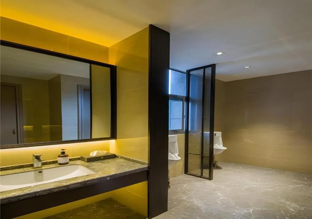 Bed in Echeng Hotel Changsha Evening News