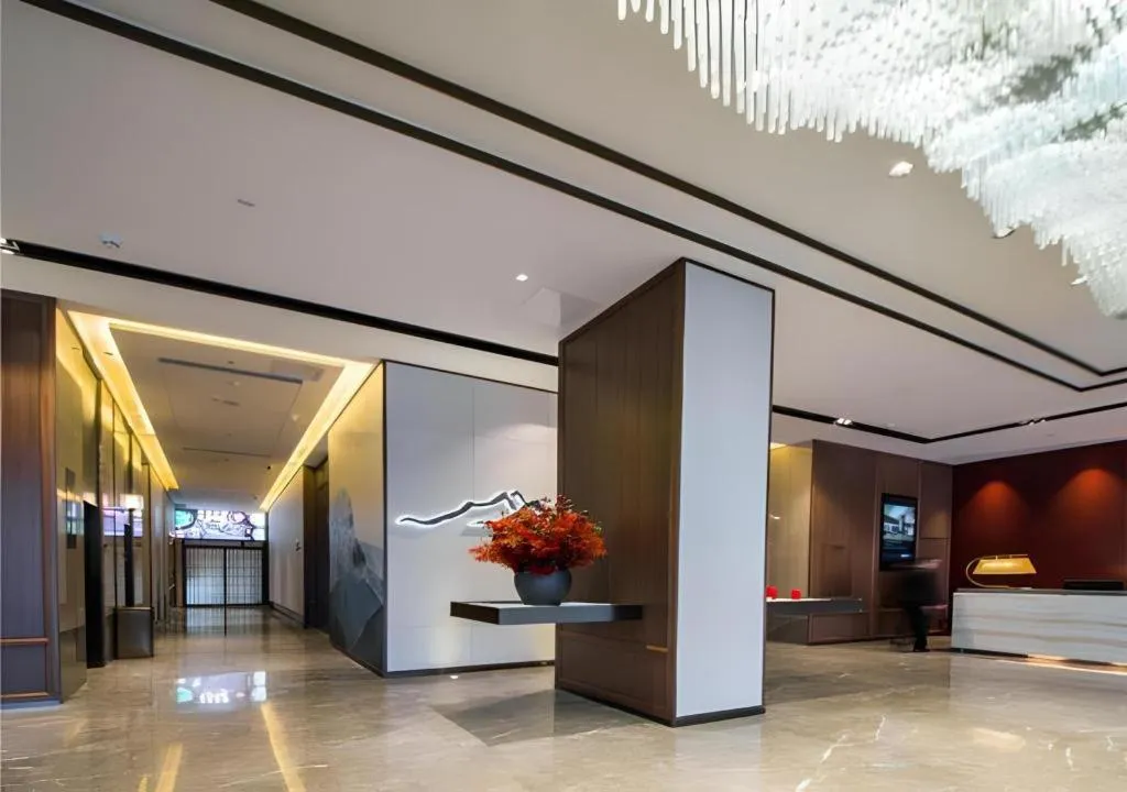 Echeng Hotel Changsha Evening News