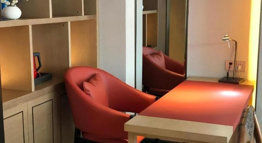 Echeng Hotel Changsha Evening News