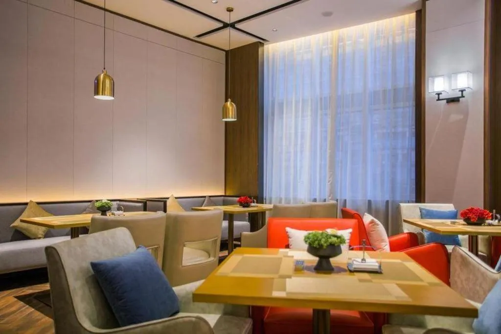 Echeng Hotel Changsha Evening News