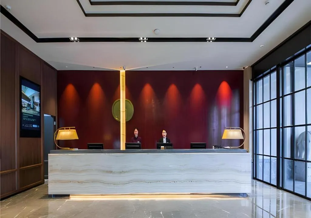 Echeng Hotel Changsha Evening News