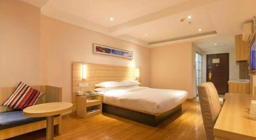 Bed in Jtour Inn Wuhan Hankou Railway East Plaza