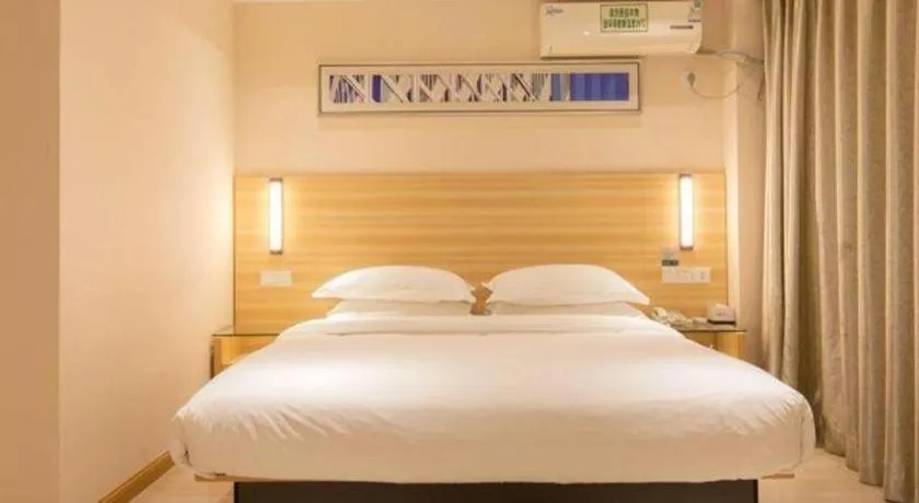 Bed in Jtour Inn Wuhan Hankou Railway East Plaza