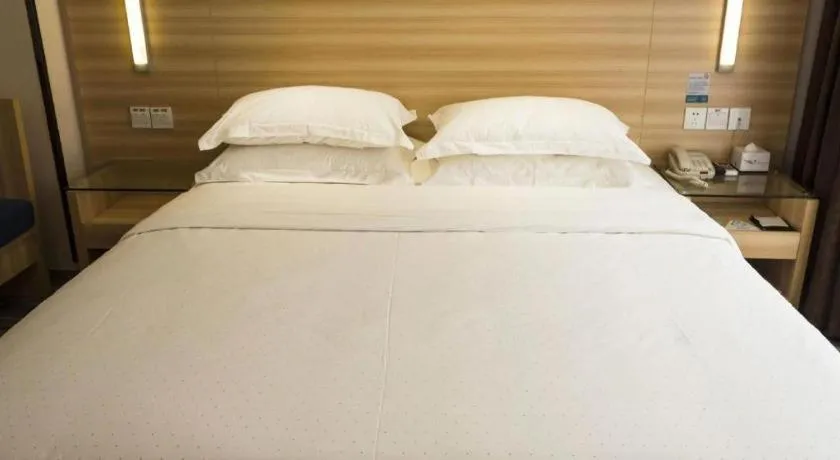 Bed in Jtour Inn Wuhan Hankou Railway East Plaza