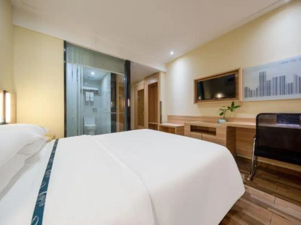 Bed in City Comfort Inn Shanghai International Tourism Resort Disney