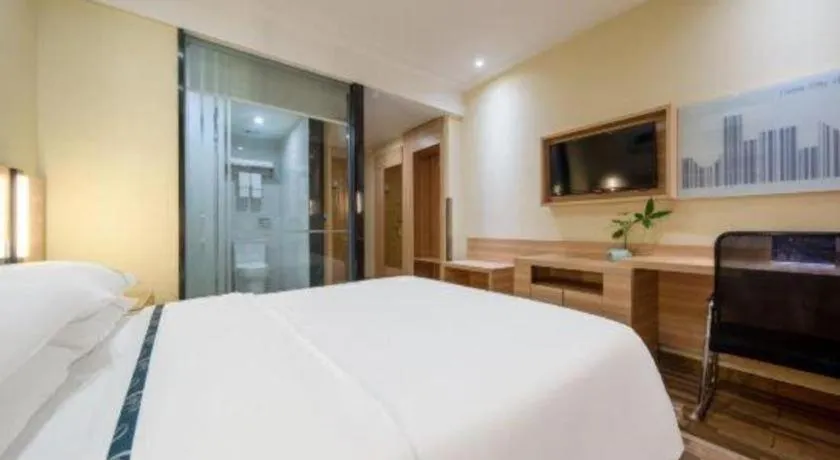 Bed in City Comfort Inn Shanghai International Tourism Resort Disney