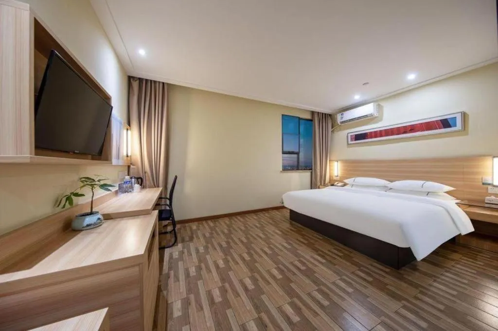 Bed in City Comfort Inn Shanghai International Tourism Resort Disney