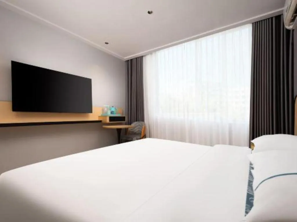 Bed in City Comfort Inn Wuhan Dongwu Avenue Light Rail Station