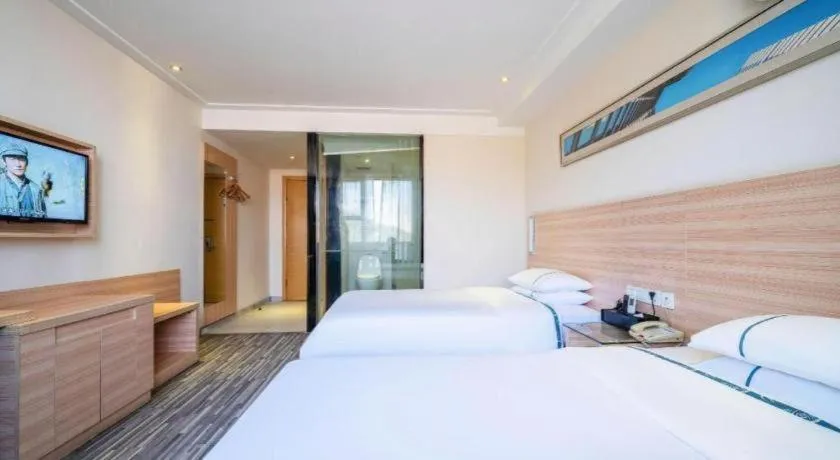 Bed in City Comfort Inn Wuhan Dongwu Avenue Light Rail Station