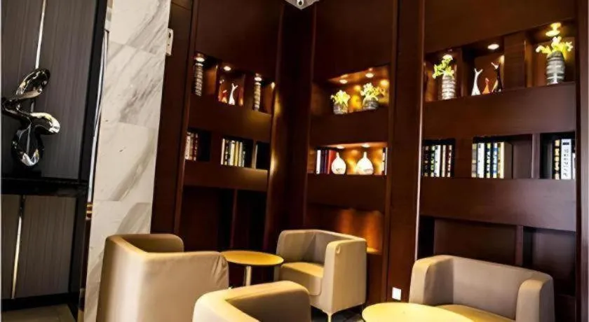 City Comfort Inn Wuhan Dongwu Avenue Light Rail Station