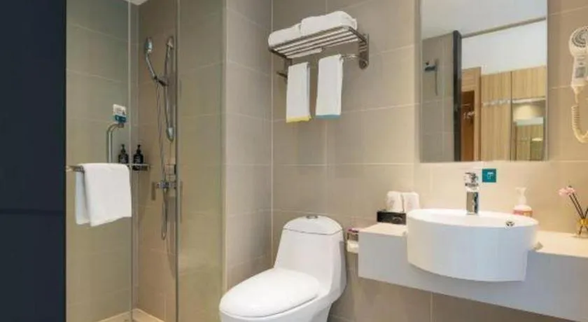 City Comfort Inn Wuhan Dongwu Avenue Light Rail Station