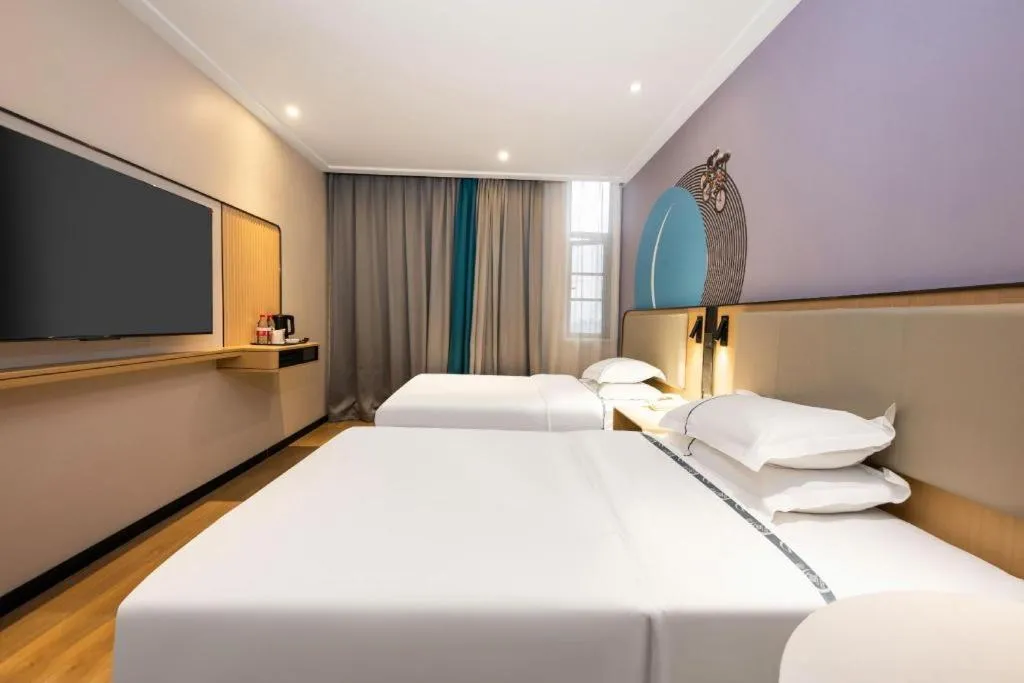 Bed in City Comfort Inn Xiao'gan City Beijing Road