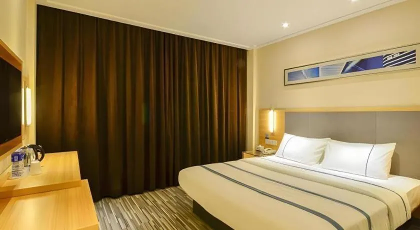 Bed in City Comfort Inn Xiao'gan City Beijing Road