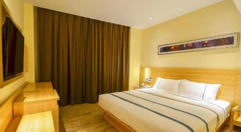 Bed in City Comfort Inn Xiao'gan City Beijing Road