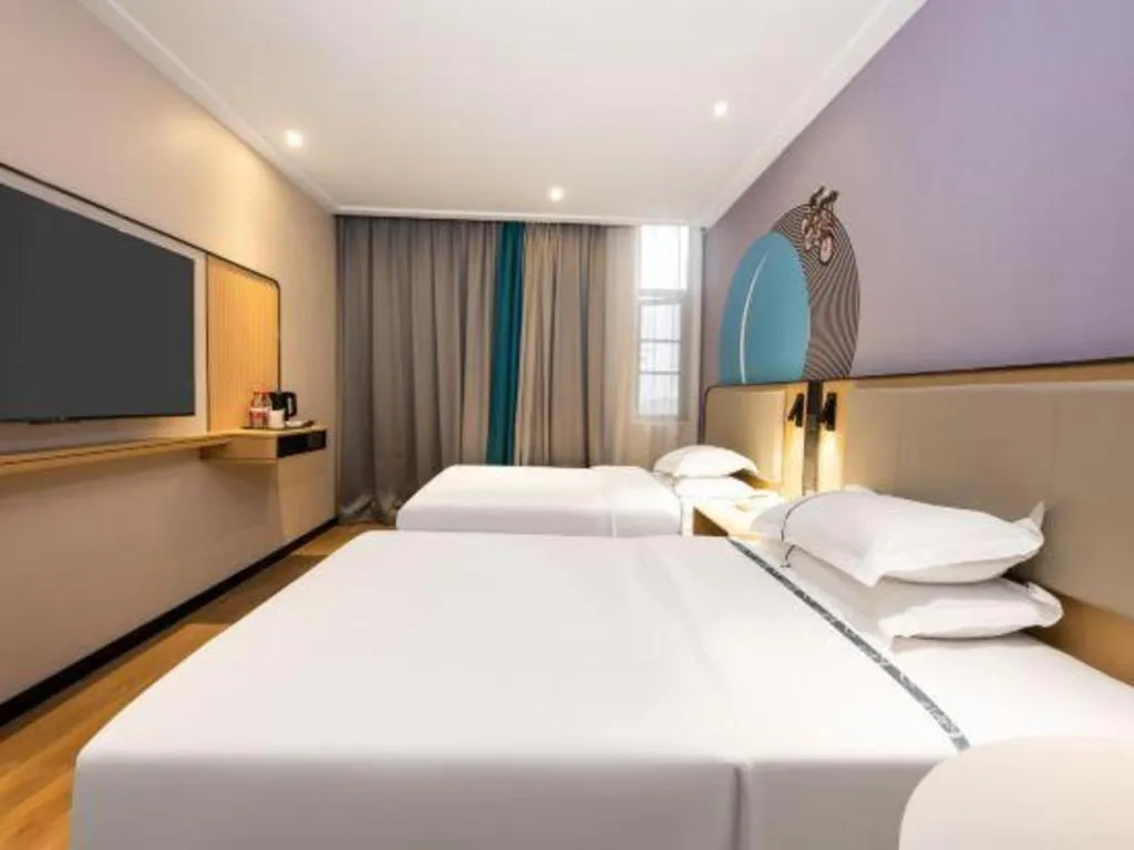 Bed in City Comfort Inn Xiao'gan City Beijing Road