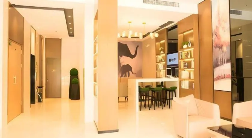 JTOUR Inn Hechi Yizhou Municipal Central Plaza