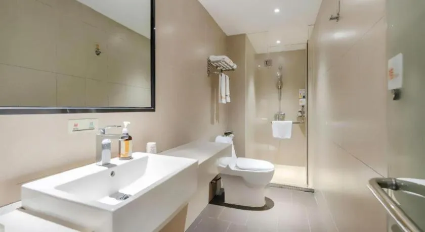 JTOUR Inn Hechi Yizhou Municipal Central Plaza