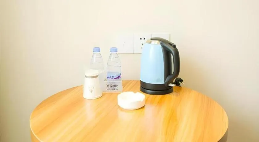 JTOUR Inn Hechi Yizhou Municipal Central Plaza