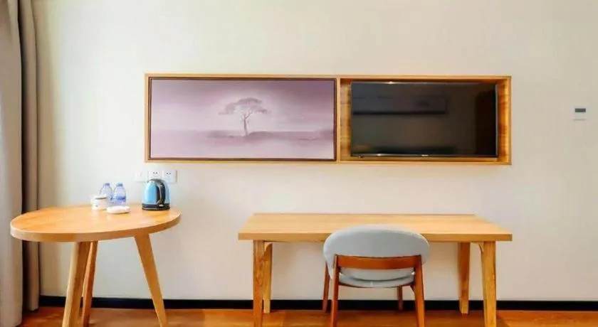 JTOUR Inn Hechi Yizhou Municipal Central Plaza