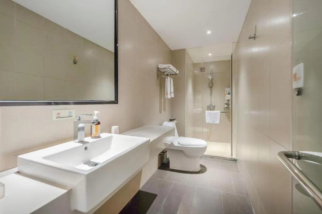 JTOUR Inn Hechi Yizhou Municipal Central Plaza