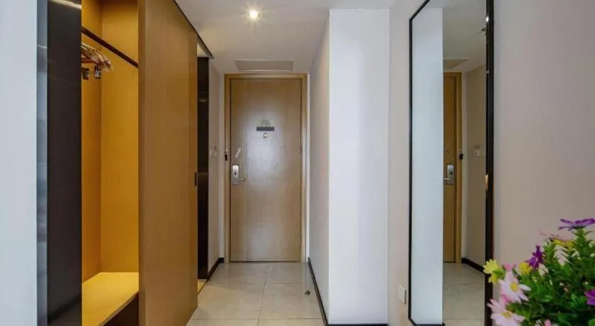 JTOUR Inn Hechi Yizhou Municipal Central Plaza