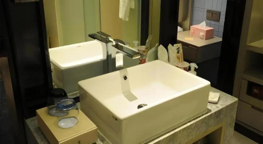 Echarm Hotel Nanning Chaoyang Square River View