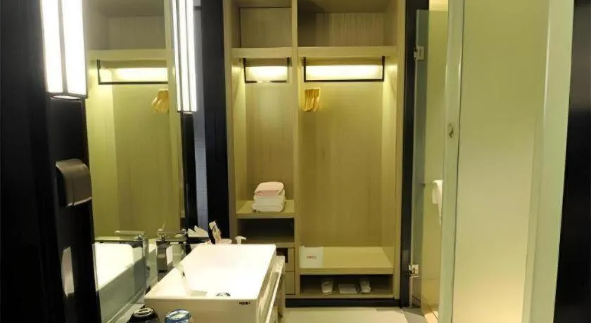 Echarm Hotel Nanning Chaoyang Square River View