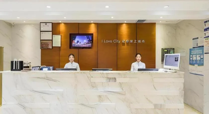 City Comfort Inn Guangzhou Shangxiajiu Hualin Temple Chenjiaci Metro Station