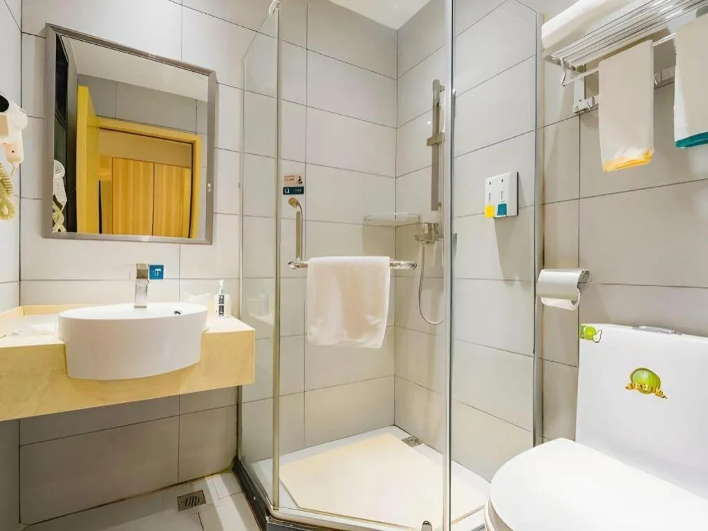 City Comfort Inn Guangzhou Shangxiajiu Hualin Temple Chenjiaci Metro Station