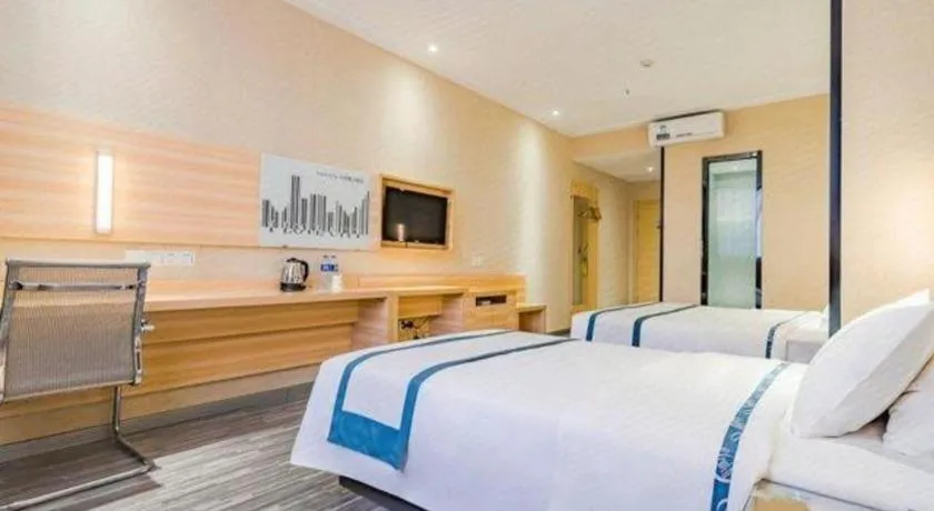 Bed in City Comfort Inn Guangzhou Shangxiajiu Hualin Temple Chenjiaci Metro Station