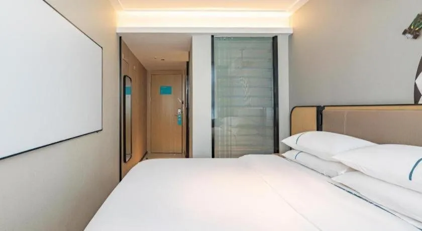 Bed in City Comfort Inn Wuhan Huangxiaohe Road Huaqiao