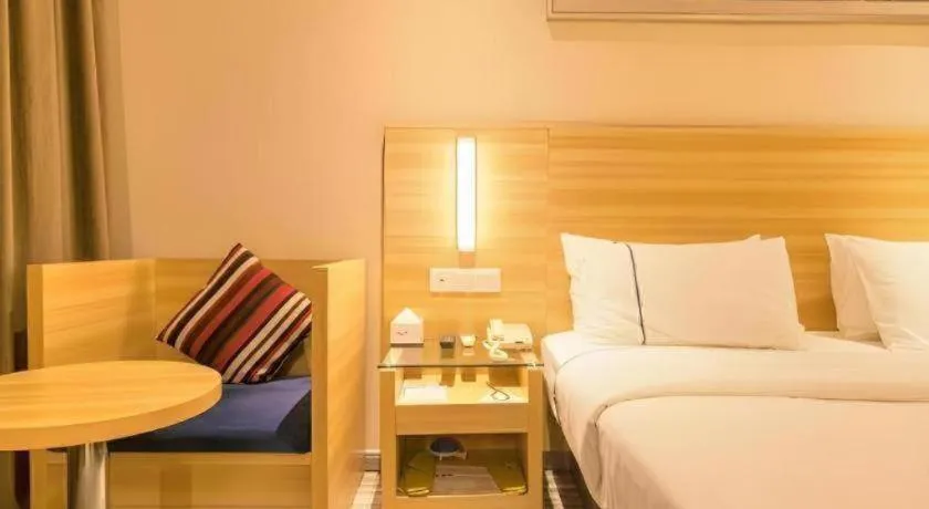 Bed in City Comfort Inn Wuhan Huangxiaohe Road Huaqiao