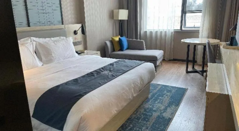 Bed in Echarm Hotel Wuhan Hankou Station Changgang Road Metro Station