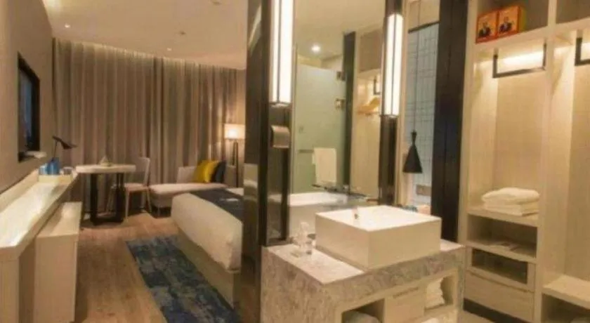 Bed in Echarm Hotel Wuhan Hankou Station Changgang Road Metro Station