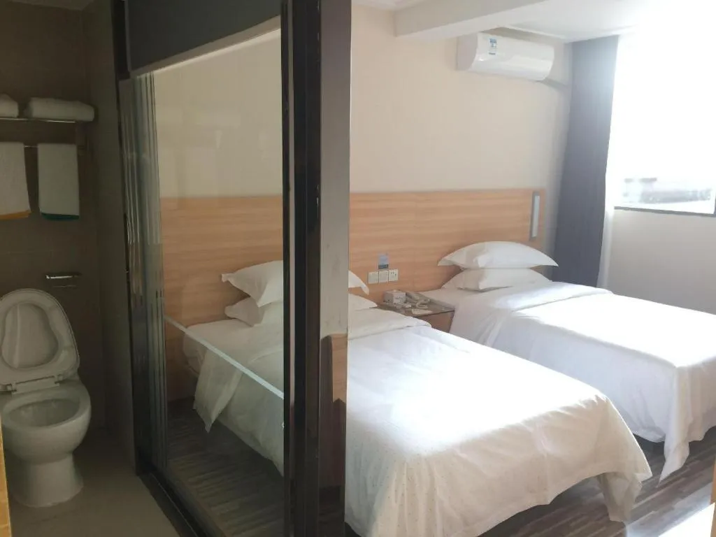 Bed in City Comfort Inn Wuhan Guanggu Textile University