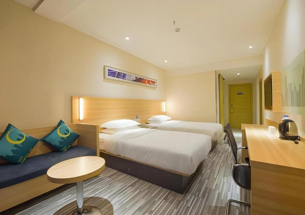 Bed in City Comfort Inn Wuhan Guanggu Textile University