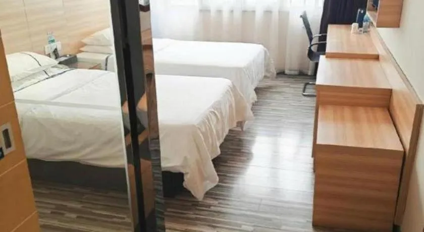 Bed in City Comfort Inn Wuhan Guanggu Textile University