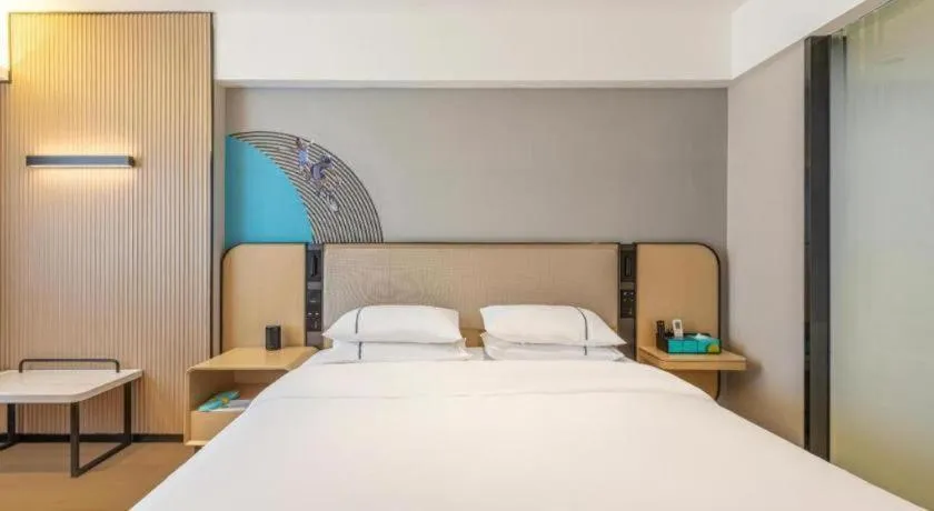 Bed in City Comfort Inn Wuhan Guanggu Textile University