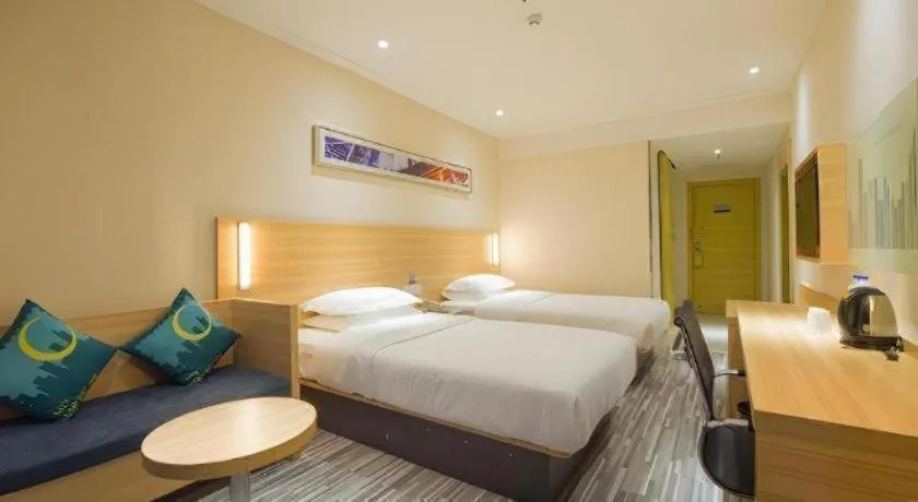 Bed in City Comfort Inn Wuhan Guanggu Textile University