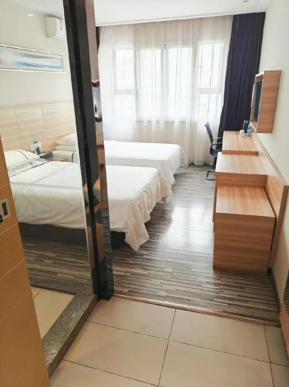 Bed in City Comfort Inn Wuhan Guanggu Textile University