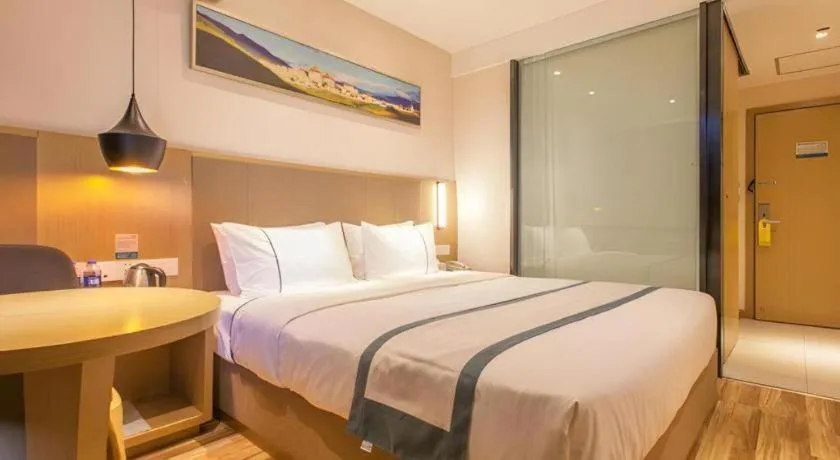 Bed in City Comfort Inn Wuhan Jianghan Road Liuduqiao Metro Station