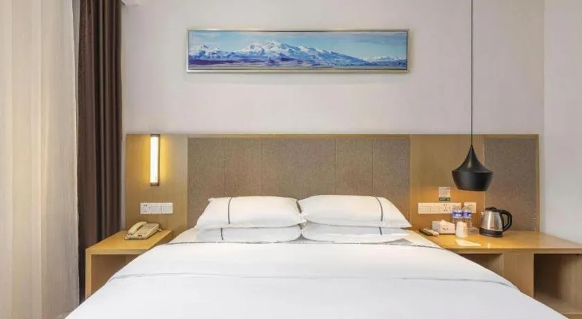 Bed in City Comfort Inn Wuhan Jianghan Road Liuduqiao Metro Station