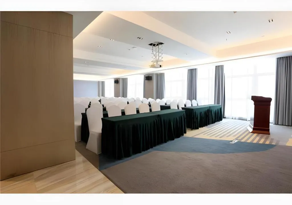 Bed in Echarm Hotel Liuzhou Liunan Wanda Plaza