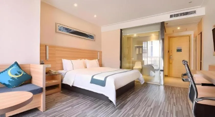 Bed in City Comfort Inn Wuhan Panlongcheng Baishang Shopping Center