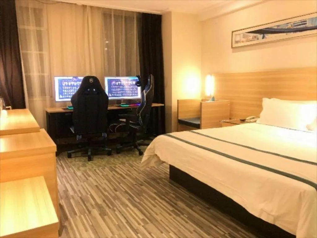 Bed in City Comfort Inn Wuhan Panlongcheng Baishang Shopping Center