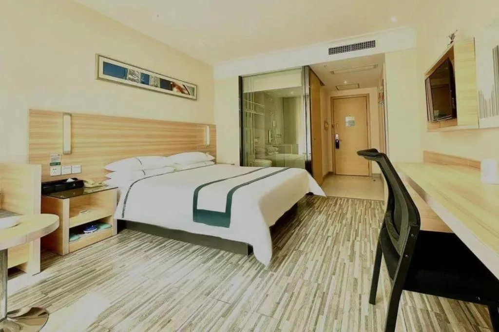 Bed in City Comfort Inn Wuhan Panlongcheng Baishang Shopping Center