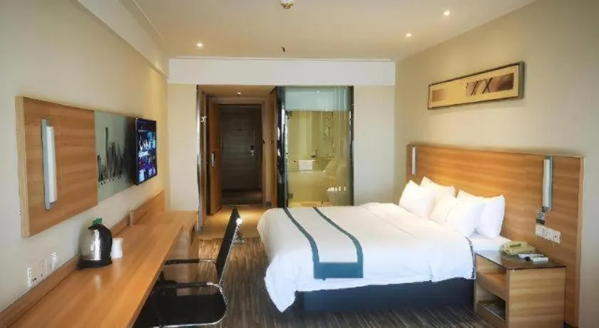 Bed in City Comfort Inn Wuhan Sports Center Sanjiaohu Metro Station