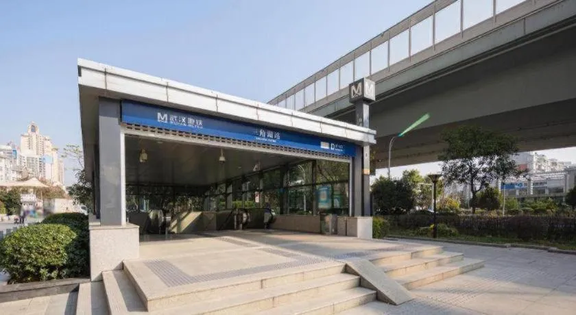 City Comfort Inn Wuhan Sports Center Sanjiaohu Metro Station