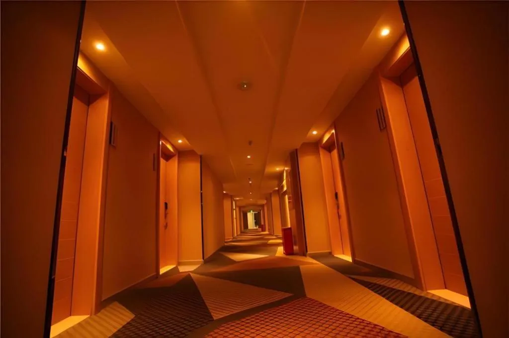 City Comfort Inn Wuhan Sports Center Sanjiaohu Metro Station