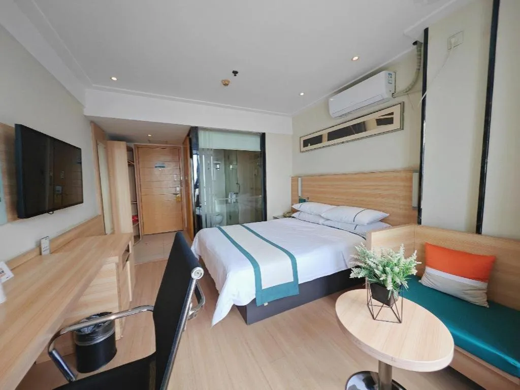 Bed in City Comfort Inn Wuhan Sports Center Sanjiaohu Metro Station